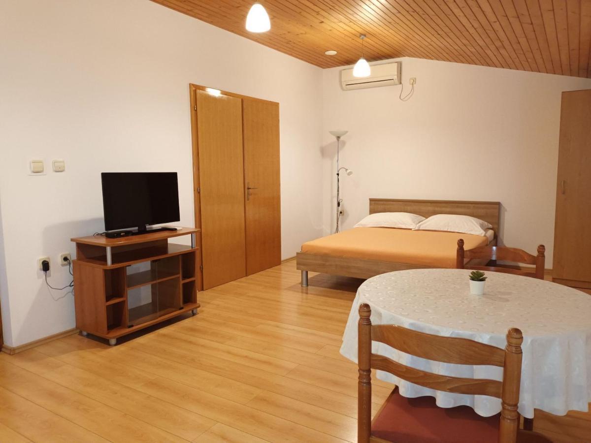Apartments Boris Vodice Exterior photo